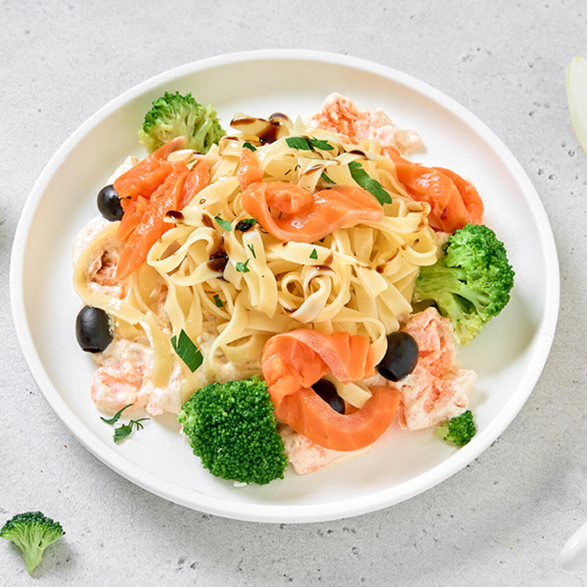 Тальятелле с лососем