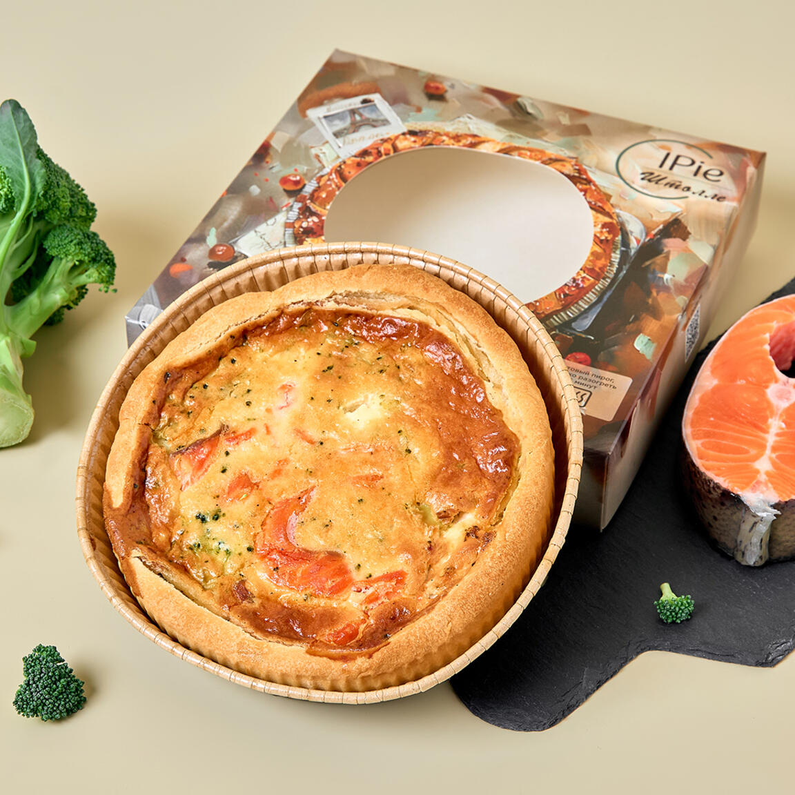 Замороженный киш с лососем и брокколи