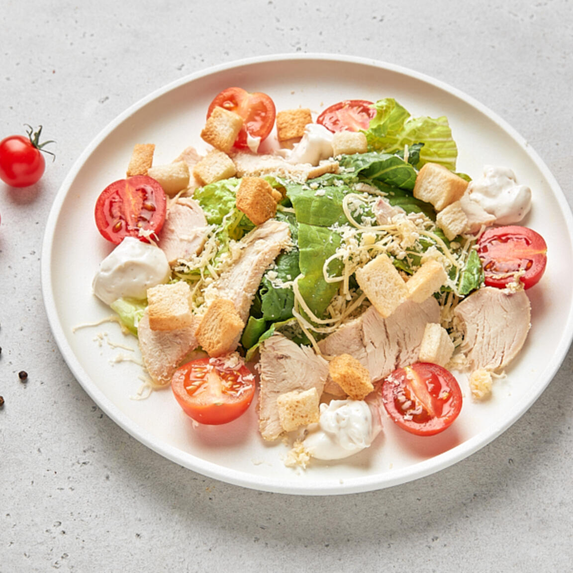 Салат Цезарь с курицей